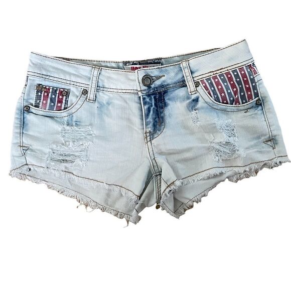 Hot Kiss ~ Cici Denim Shorts ~ perfect for the 4th of July! Size 3 - Picture 1 of 7